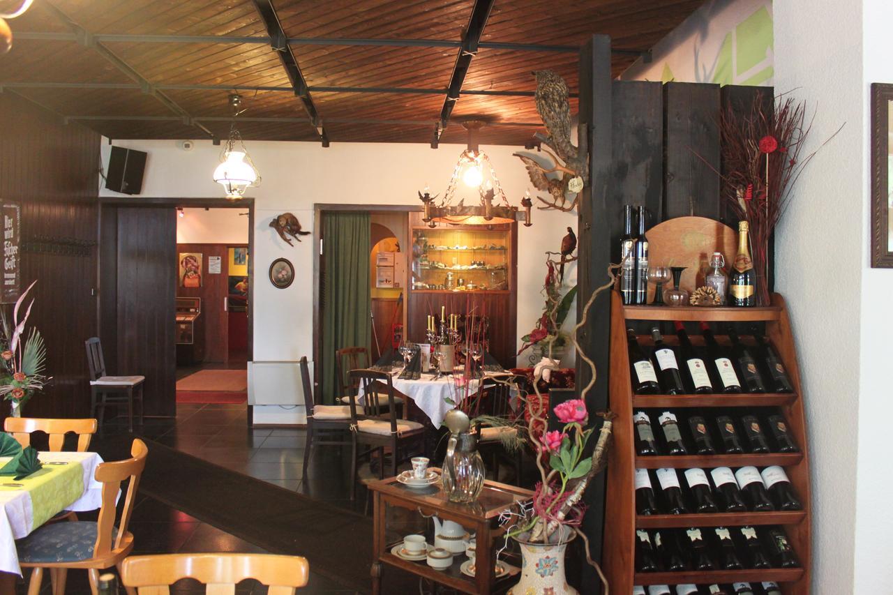 Pension Und Restaurant Die Burg Ehrenfriedersdorf Kültér fotó