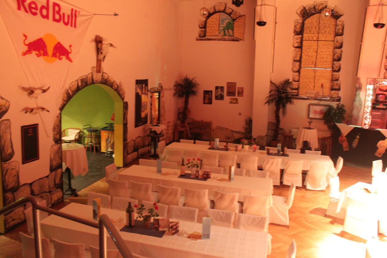 Pension Und Restaurant Die Burg Ehrenfriedersdorf Kültér fotó