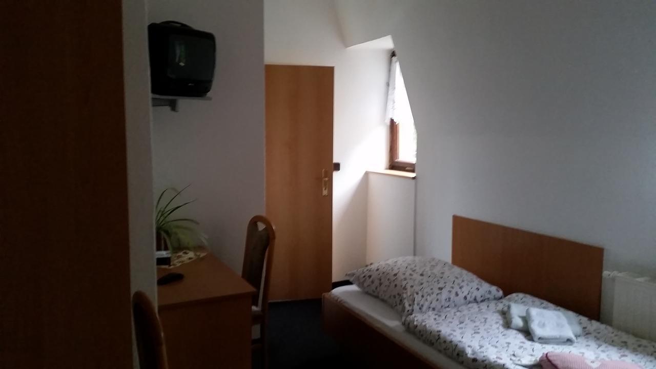 Pension Und Restaurant Die Burg Ehrenfriedersdorf Kültér fotó