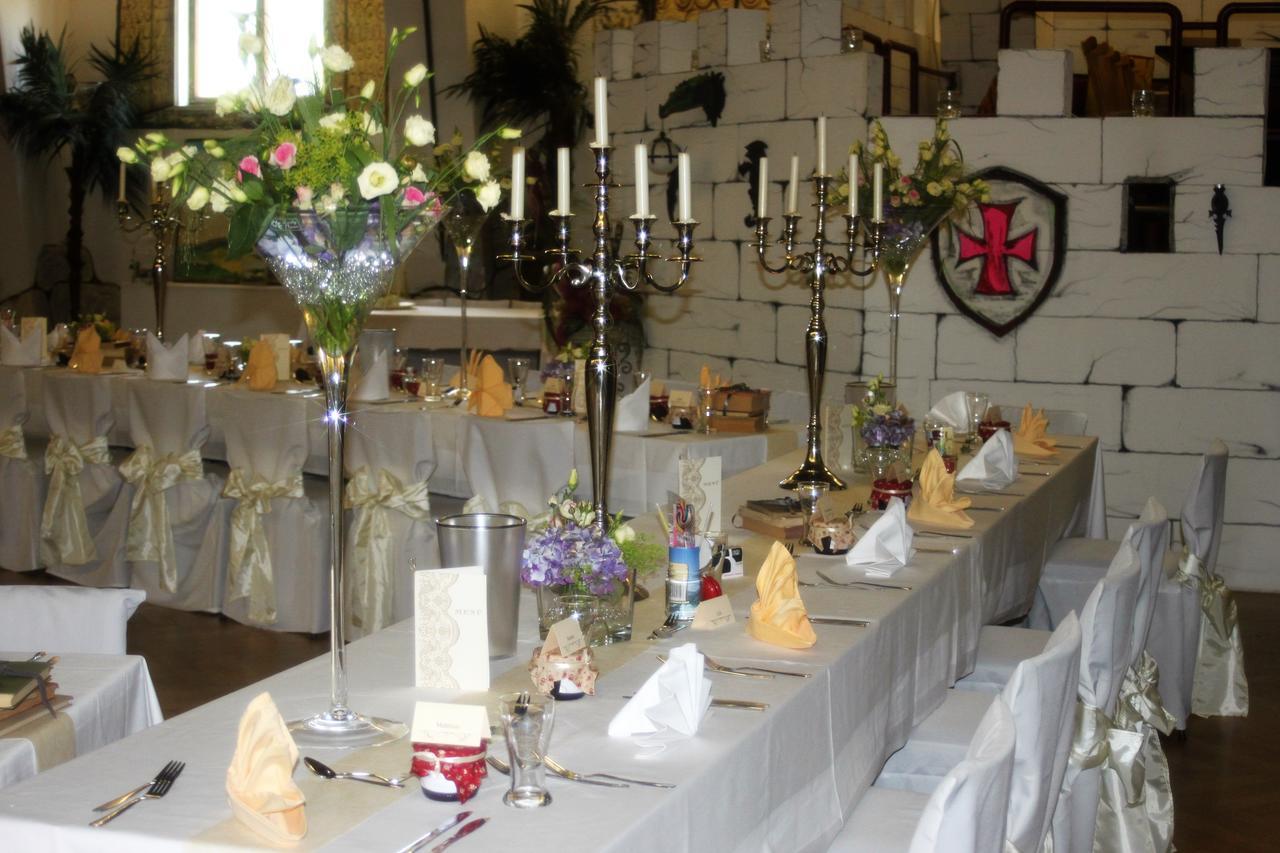 Pension Und Restaurant Die Burg Ehrenfriedersdorf Kültér fotó