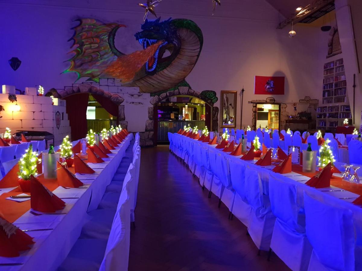 Pension Und Restaurant Die Burg Ehrenfriedersdorf Kültér fotó